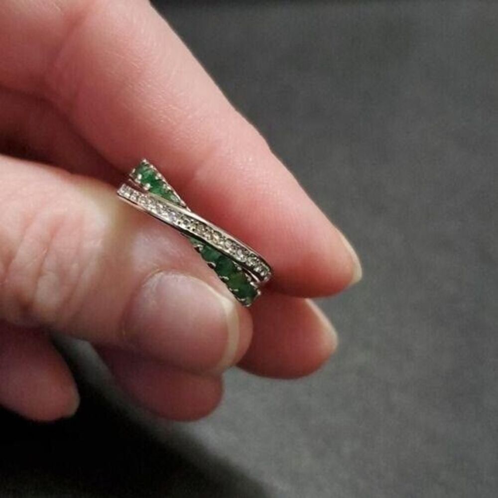 Sterling silver emerald diamonique ring size 6